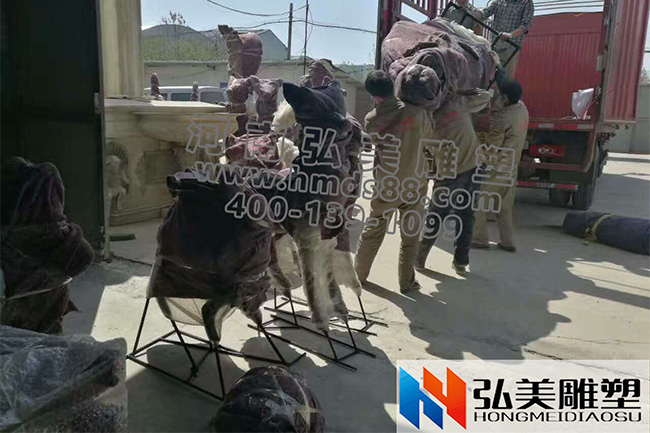 弘美爱游戏平台厂家师傅协力运输